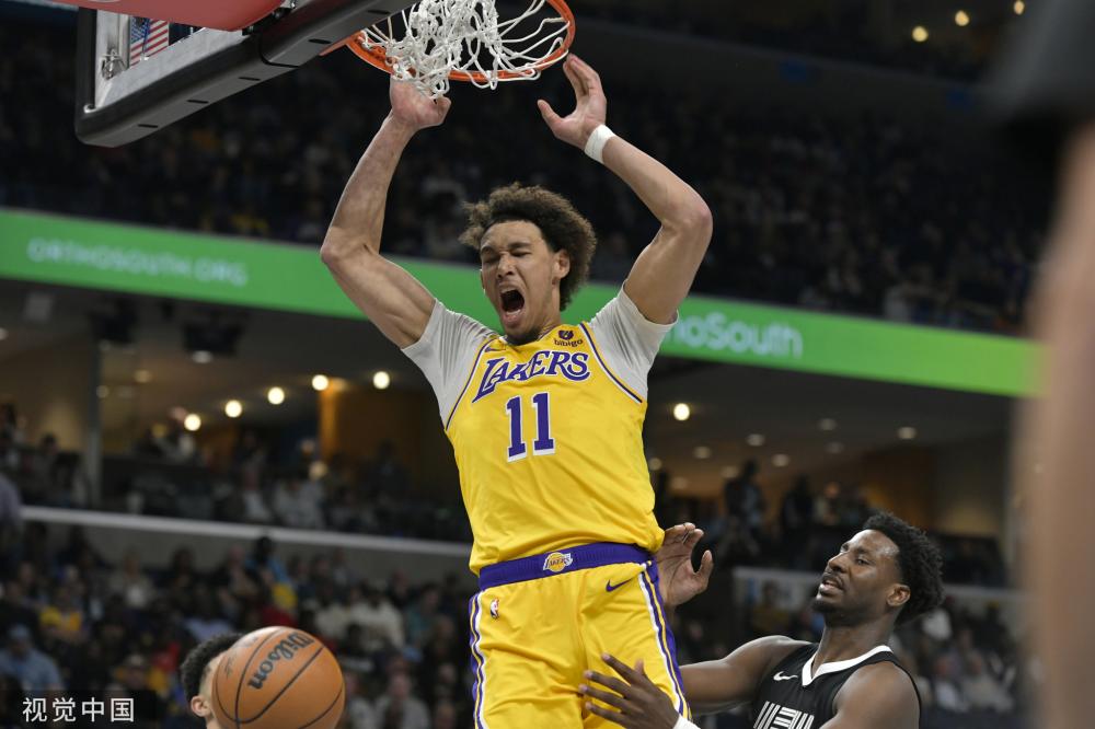 手未能触球 手未能触球