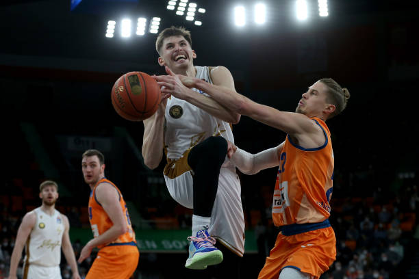 需要在更高 需要在更高